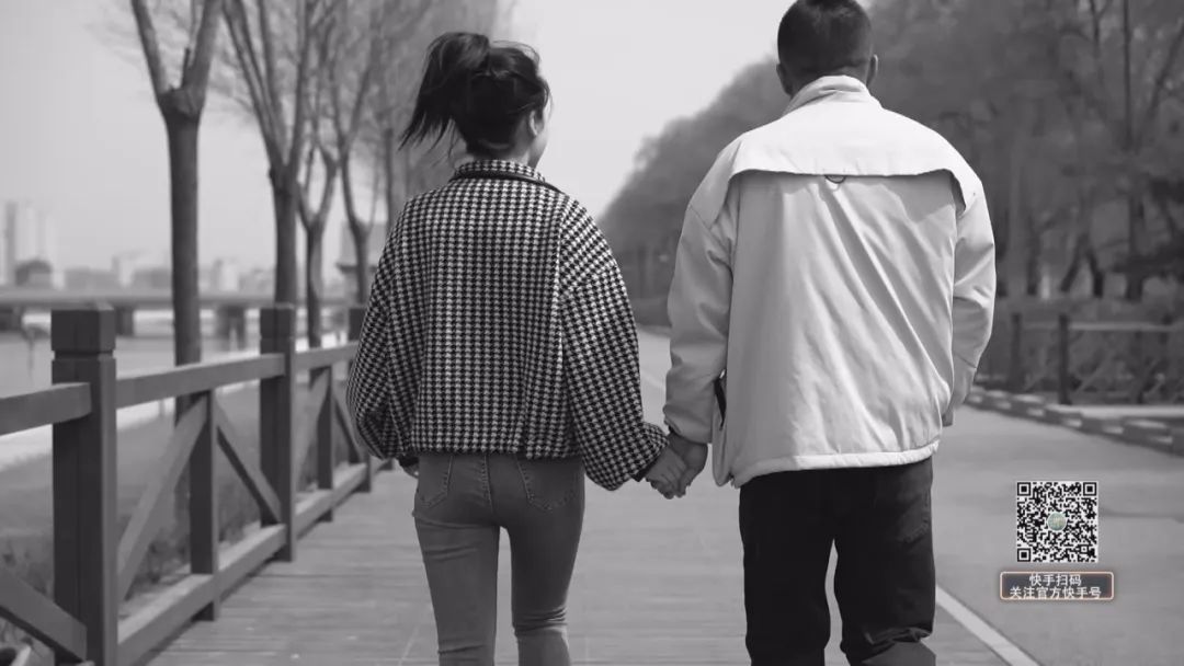 为防止女友超越自己，他竟然选择了……