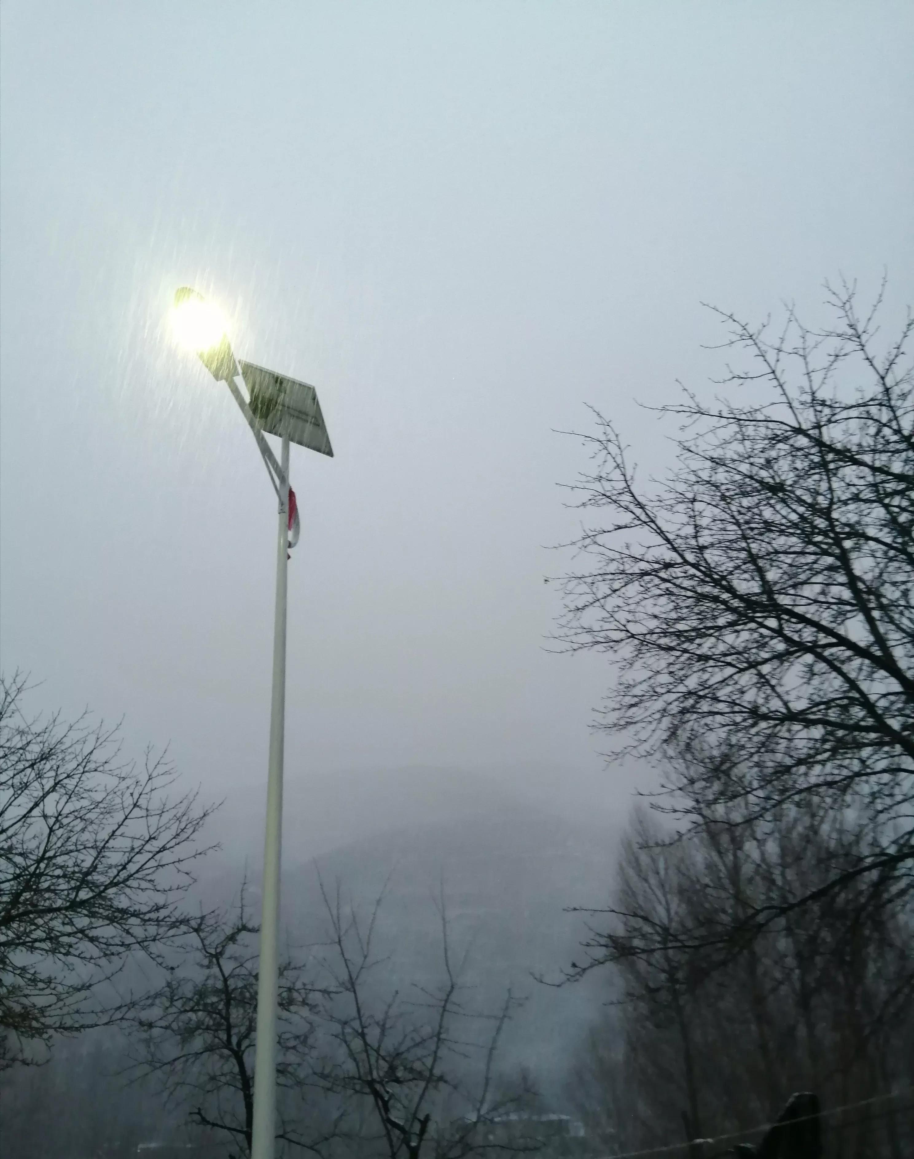 飞雪满群山诗句,飞雪满群山歌曲