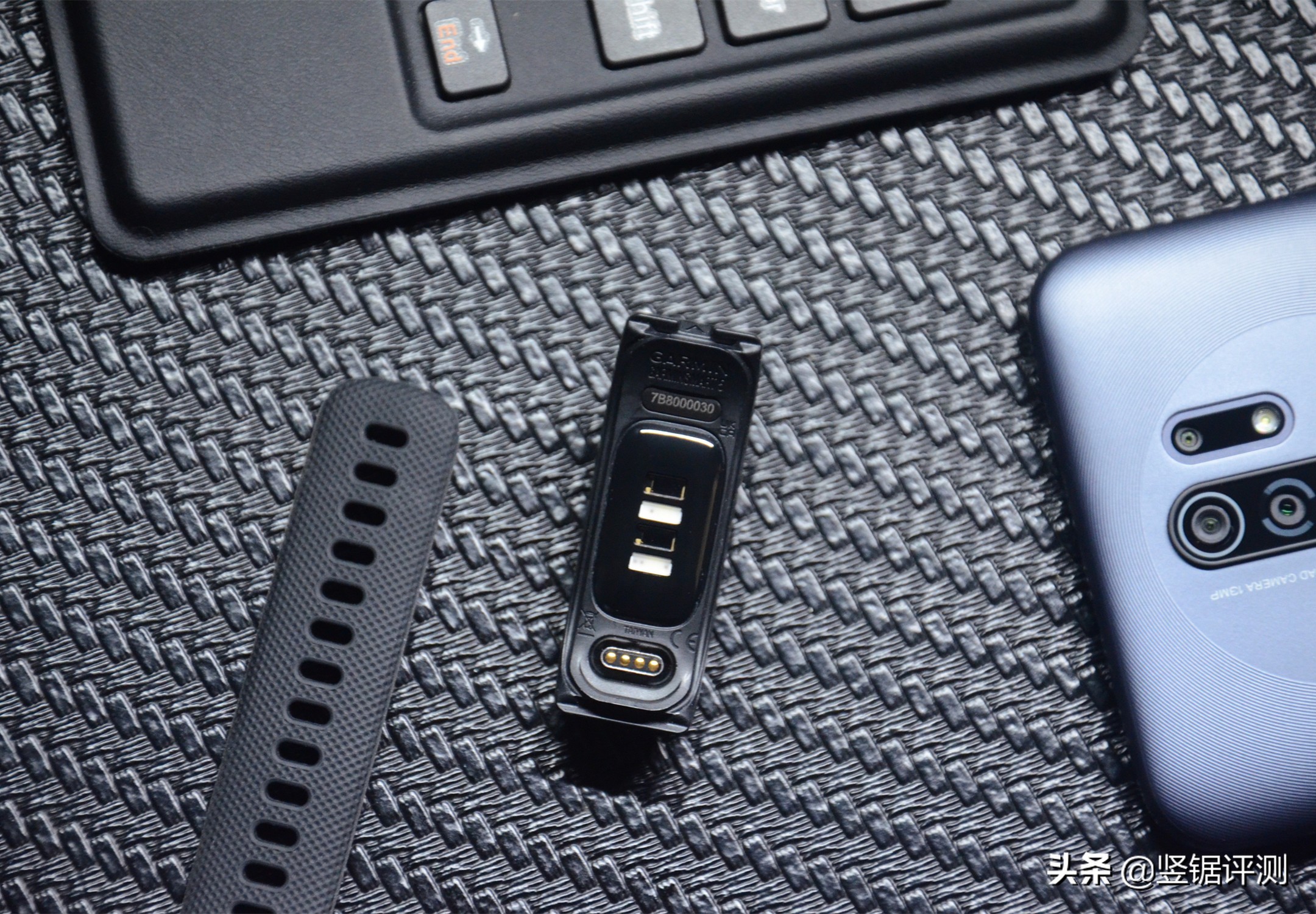 佳明手环4和5哪款好,garmin佳明vivosmart运动手环