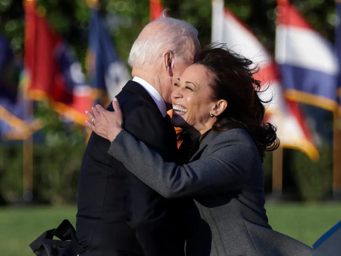 美国总统候选人提名几个人,美国总统继承人排列顺序