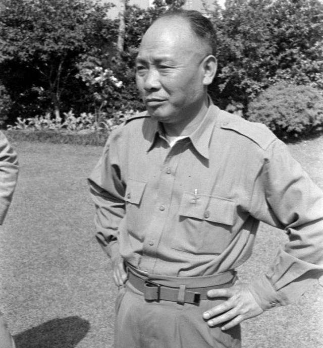 陈毅的军事能力如何？蒋介石曾两次评价，结论完全相反