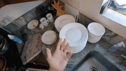 4+4怎么样才能等于四,4+4是不是等于八