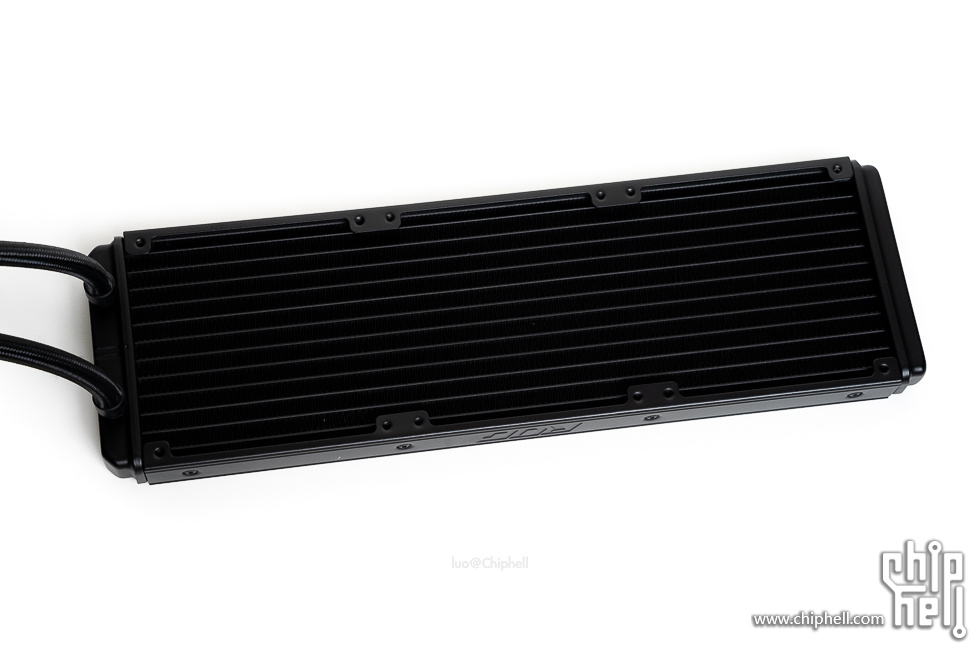 华硕tufgaminggt502弹药库白色,华硕gt502机箱黑橙搭配