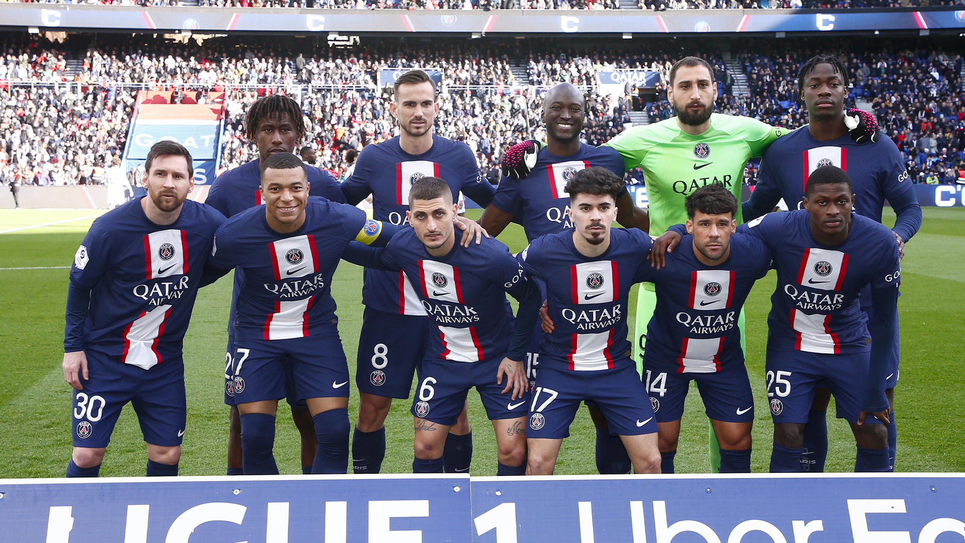 梅西被巴黎球迷嘘球星们力挺,梅西被嘘阿根廷球迷反应