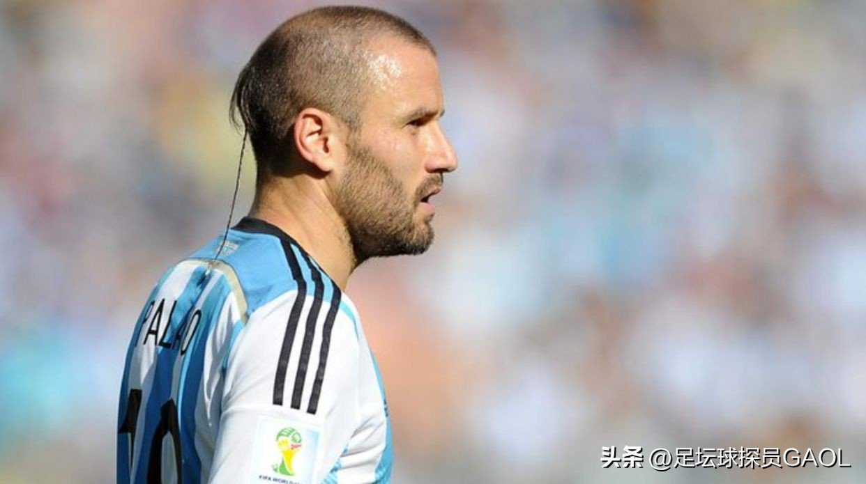 足坛百大球星贝克汉姆,法国球星格列兹曼帅照