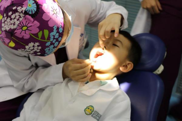 小朋友换牙时间表,换牙期父母要知道的