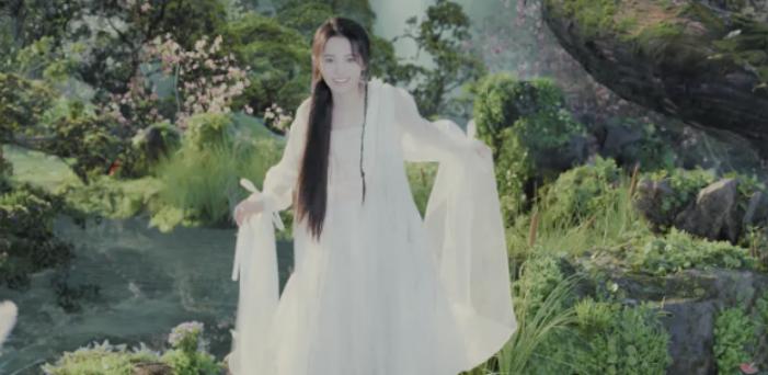 52岁演少女,借拍戏之名行咸猪手,影视圈这些畸形现象,该改改了