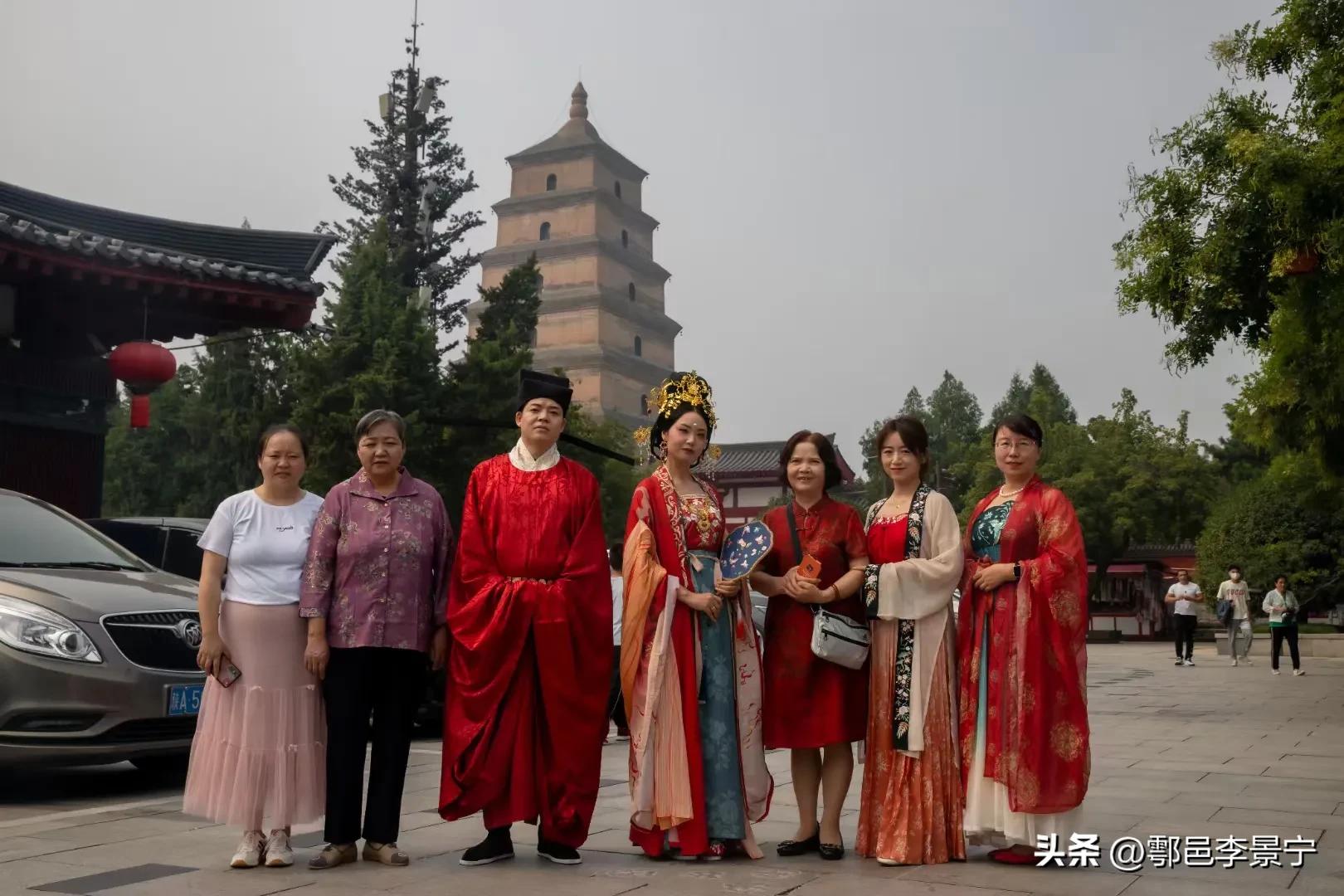 祝福诗人千哲刘强新婚楹联文/李景宁