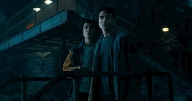 什么战术能克制闪电侠,闪电侠被打到过吗