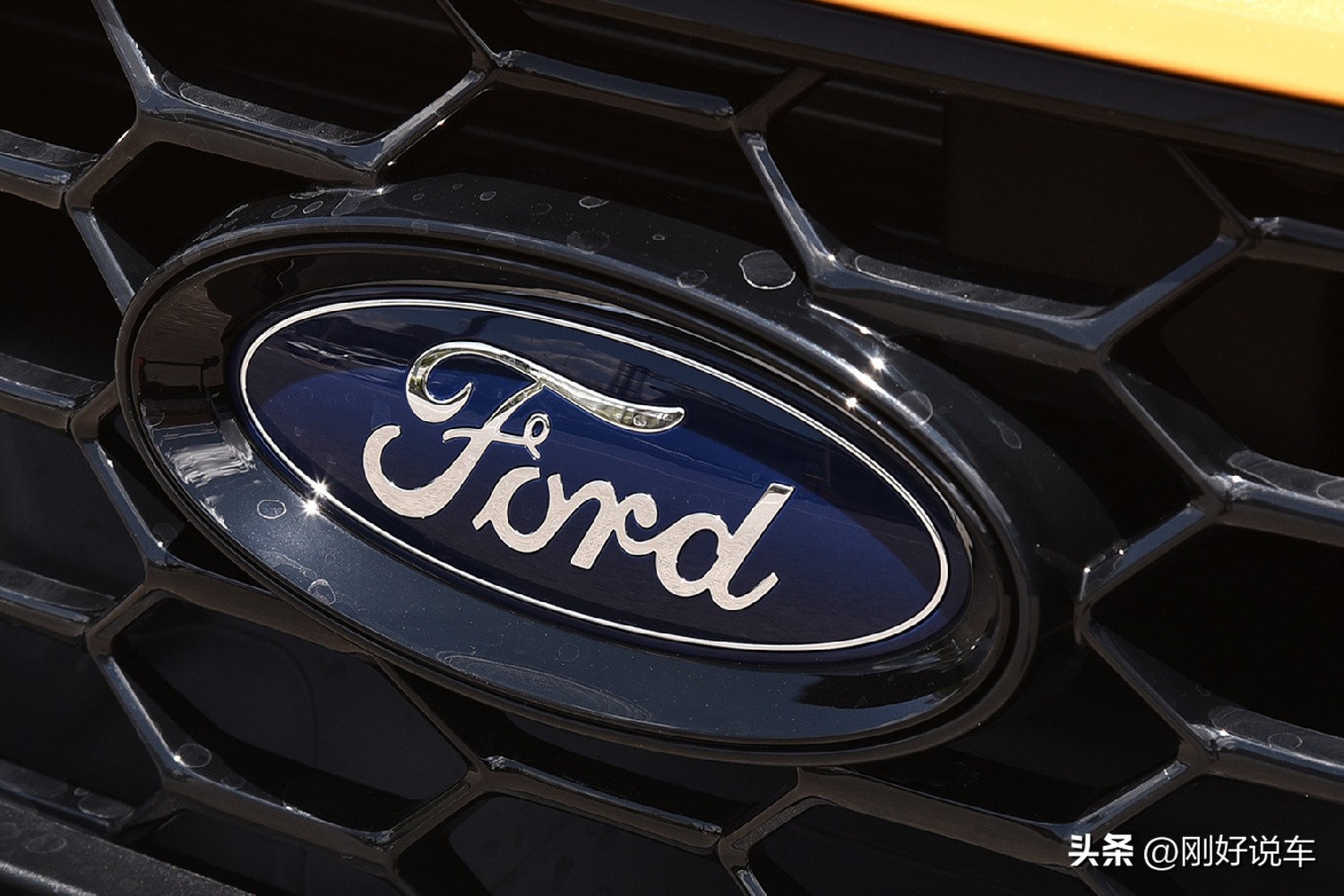 1.5t加6at的福克斯质量怎么样,比轩逸省油耐用的车型