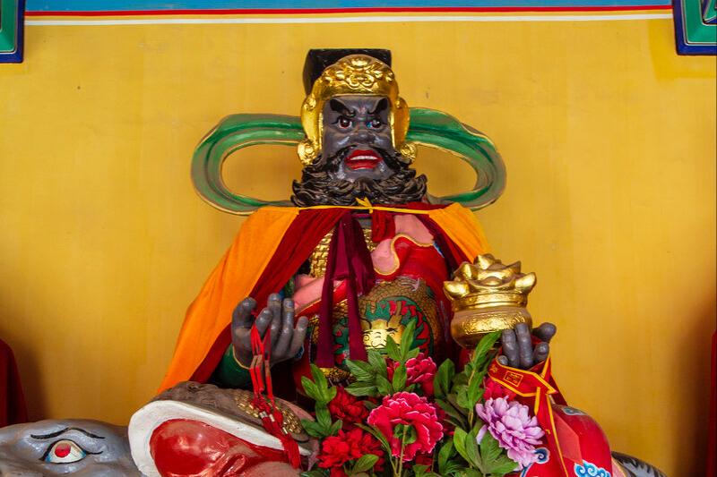 大年初五迎五路财神还是单迎财神,五路财神照财路大年初五迎财神