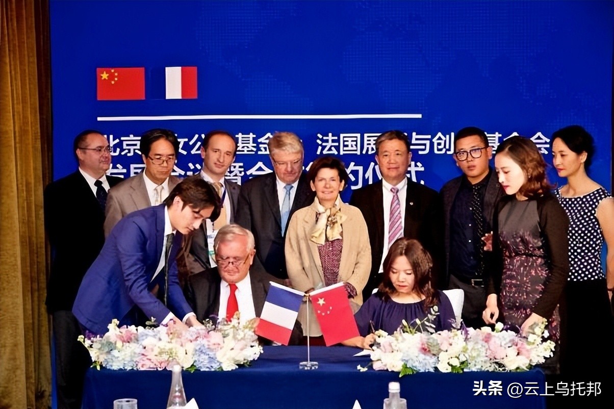 美法联手给中国挖坑，我国1500亿投资，换一句“中法友谊万岁”？