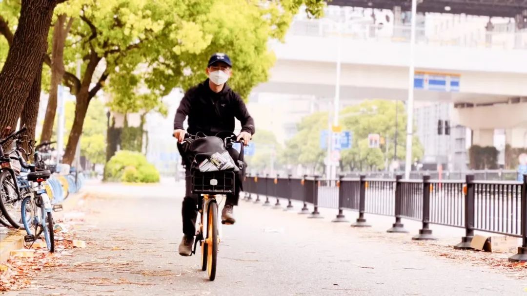 疫情下艰难生活的打工者,疫情下艰难生存的90后创业者