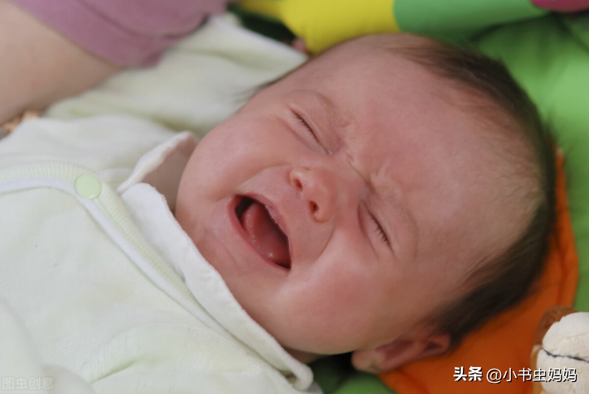 小宝宝四天没拉便便怎么办呢,宝宝几天没大便攒肚便秘一招分清