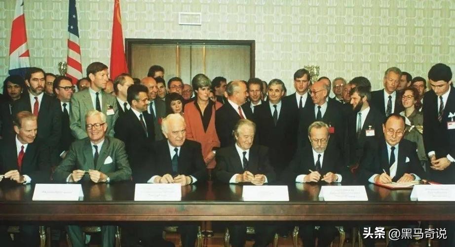 铁与血铸成的钢铁王座,铁与血的时代悲歌