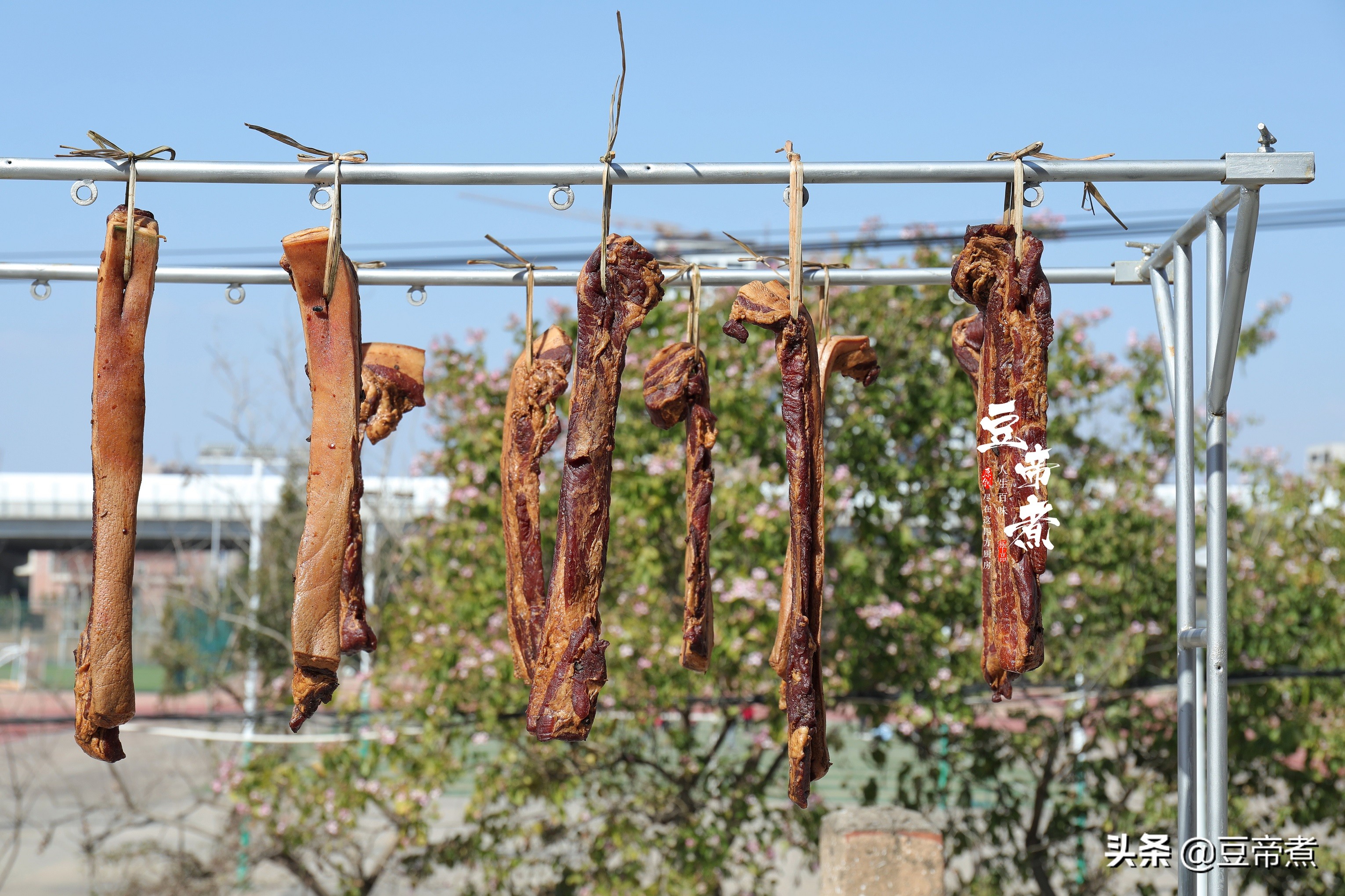 腊肉做法不用烟熏,自制腊肉不用熏不用烤不用晒