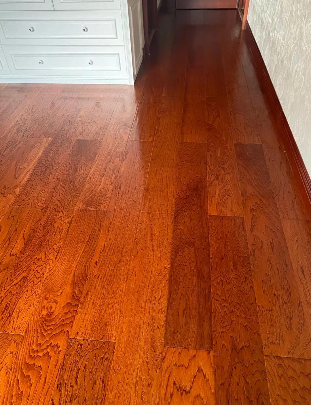 地板怎么选购注意事项,卧室地板怎么选省钱