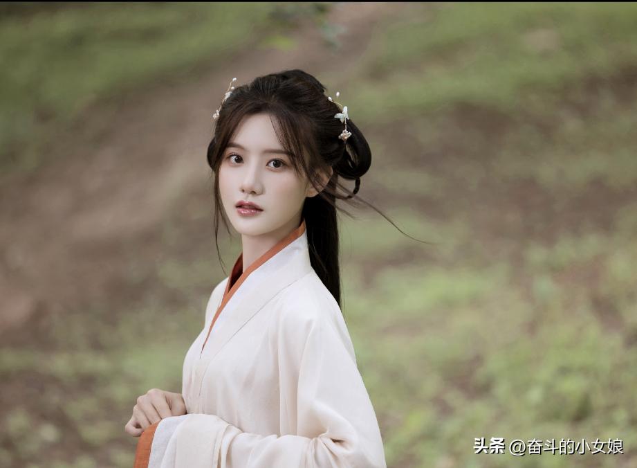 陈意涵estelle绿色,陈意涵estellewonderful