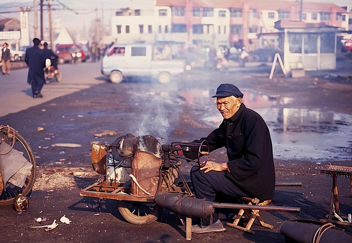 日军侵华兽行,日军当着国军的面杀俘虏