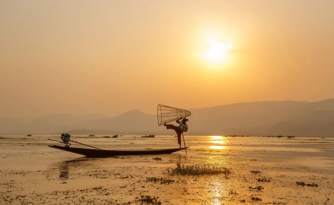 35句励志经典诗词愿你选为座右铭,正能量诗词短句经典