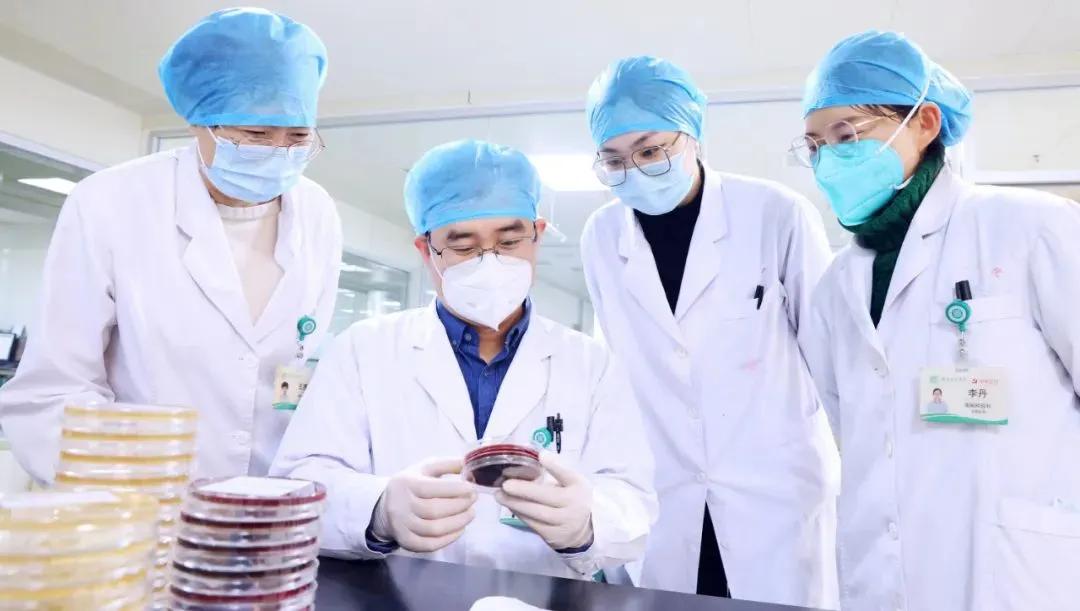 人口发展趋势年轻人不生孩子,去年我国人口减少85万人