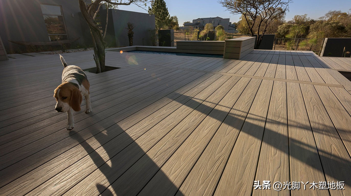 塑木地板效果图庭院,为什么别墅地面一定要用大理石