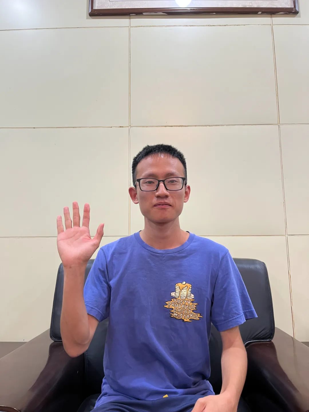 新闻采访省高考状元谈错题本,高考学霸错题本