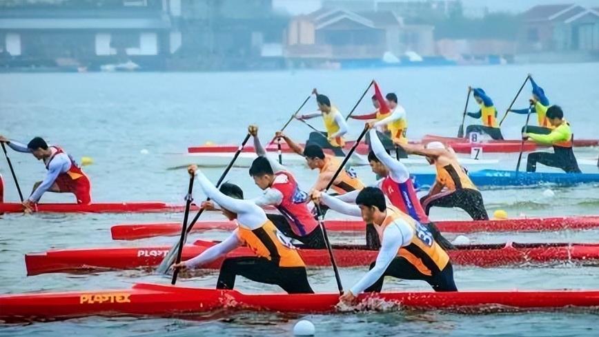 85年南京玄武湖水上运动皮划艇,水上运动皮划艇