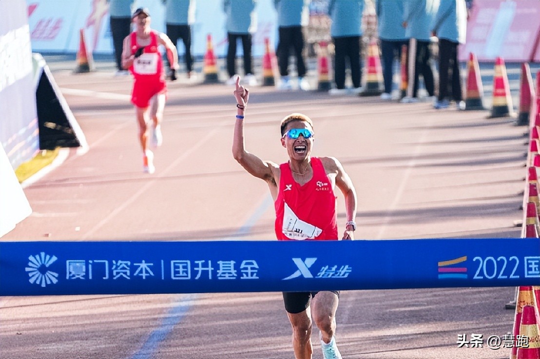 董国建打破国家纪录,董国建一万米纪录