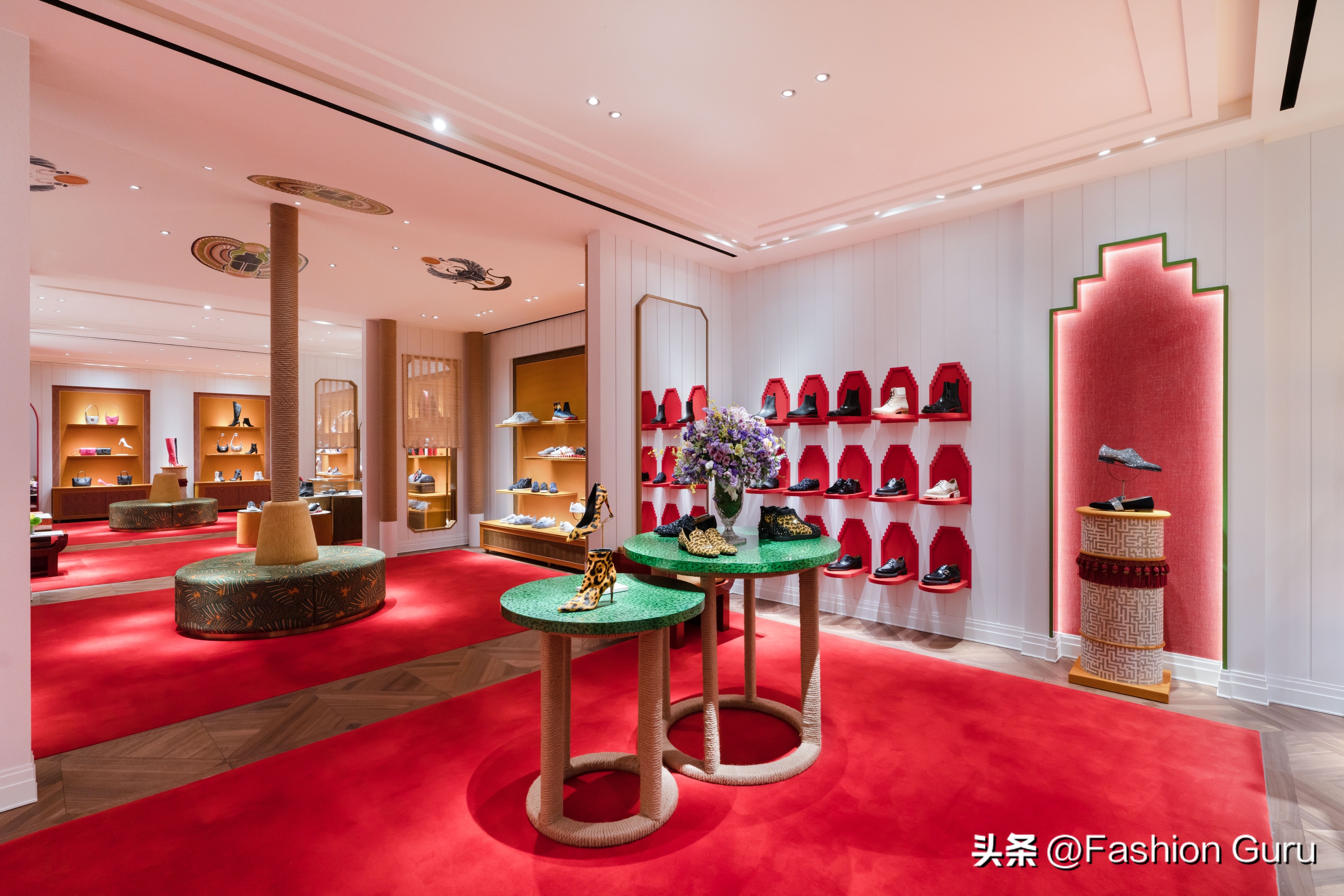 christianlouboutin路铂廷门店,路铂廷christianlouboutin算顶奢吗