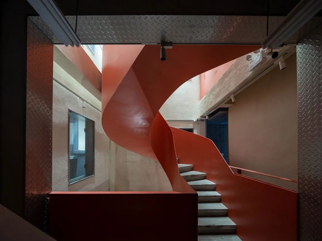 旧楼改造空中花园,低成本打造空中花园