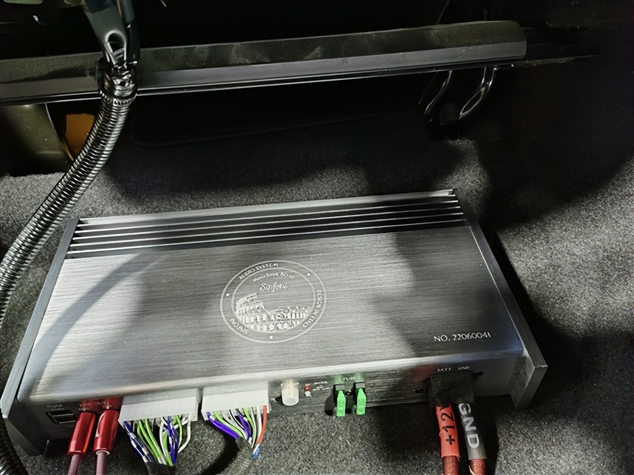 身临其境！泉州汽车音响改装斯巴鲁森林人汽车改装诗芬尼S65喇叭