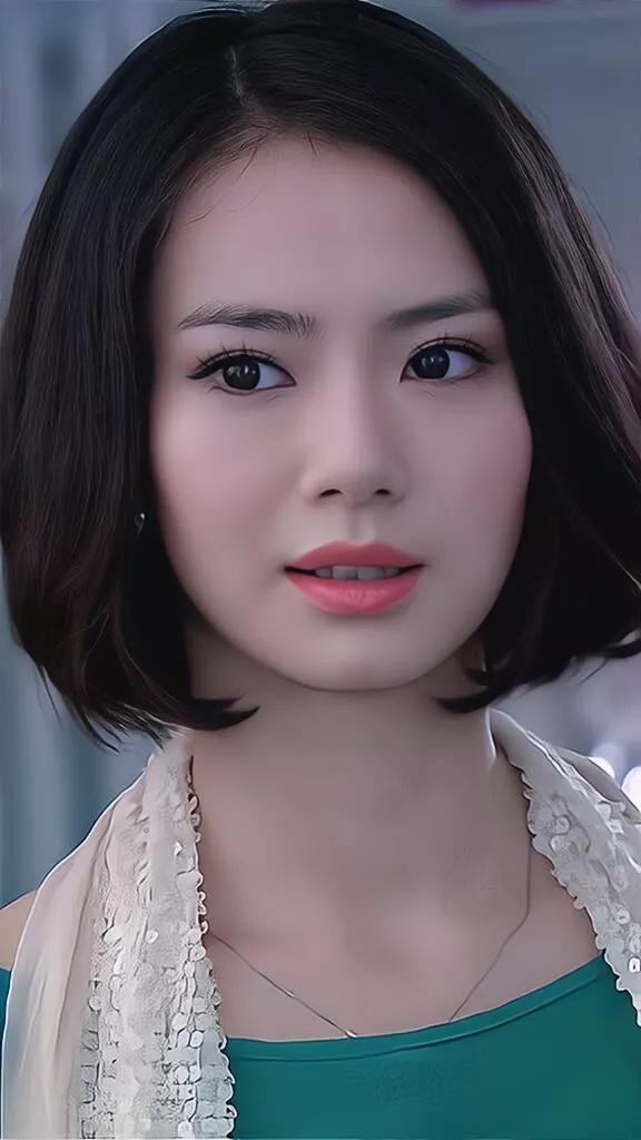 戚薇夏家三千金夏友善仿妆,夏家三千金戚薇夏友善安安