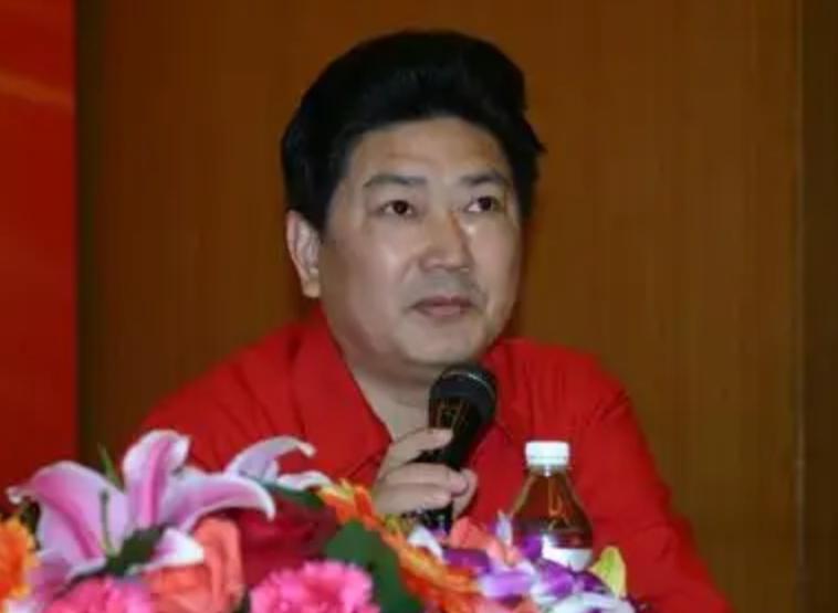 花8千多万成为标王，娶美女主持人回家，半年进账12亿却一败涂地