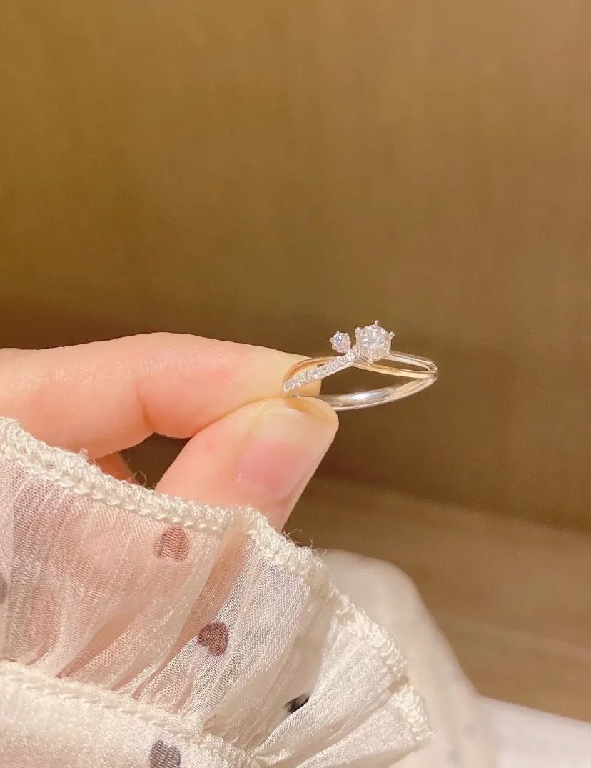 最有仪式感的钻戒,情人节仪式感小女孩
