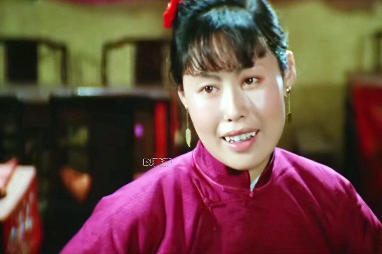 最佳女演员金鸡奖颁奖词,刘晓庆奚美娟金鸡影后