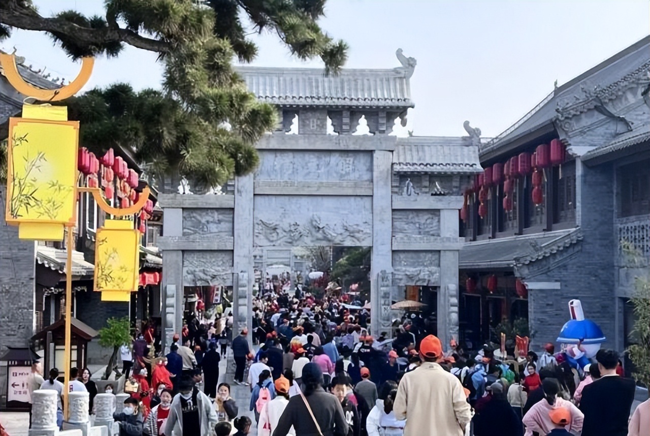 山东最大假古城在哪,山东假古镇在什么地方