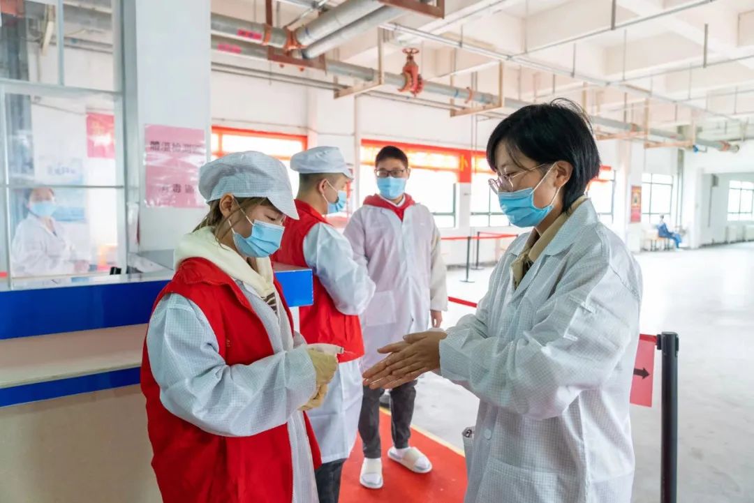 河南郑州富士康员工返乡潮有感,在郑州富士康员工返乡是什么原因