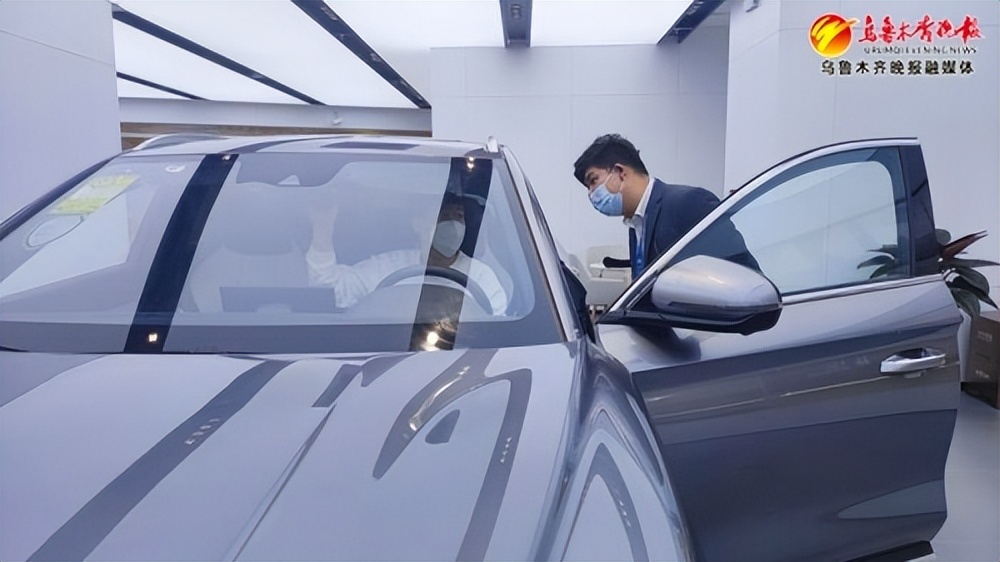 新能源汽车进卖场,新能源汽车掀下乡潮