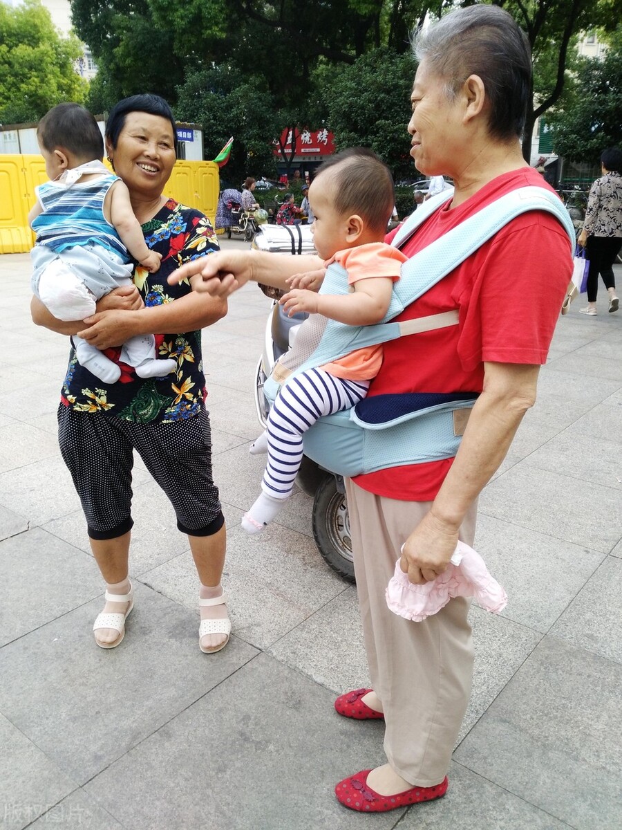 宝宝几个月开始吃肉比较好,宝宝一定要多吃肉才能长的好