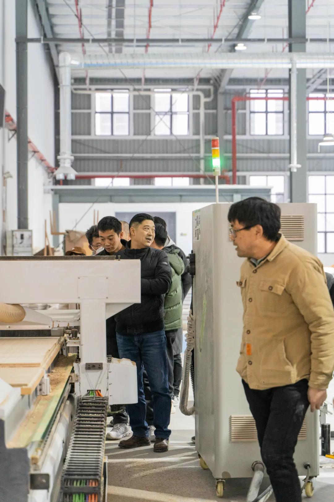 2022飞墨定制工厂全面升级！设计+施工+定制，不断完善家居模式