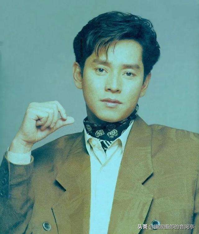 1989年9月谭咏麟国语专辑《像我这样的朋友》