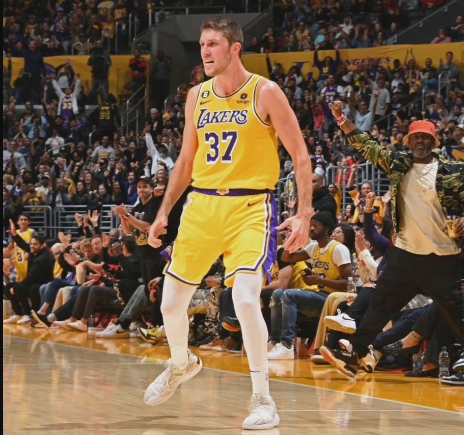 马特莱恩绝平三分拯救湖人,马特莱恩湖人绝杀