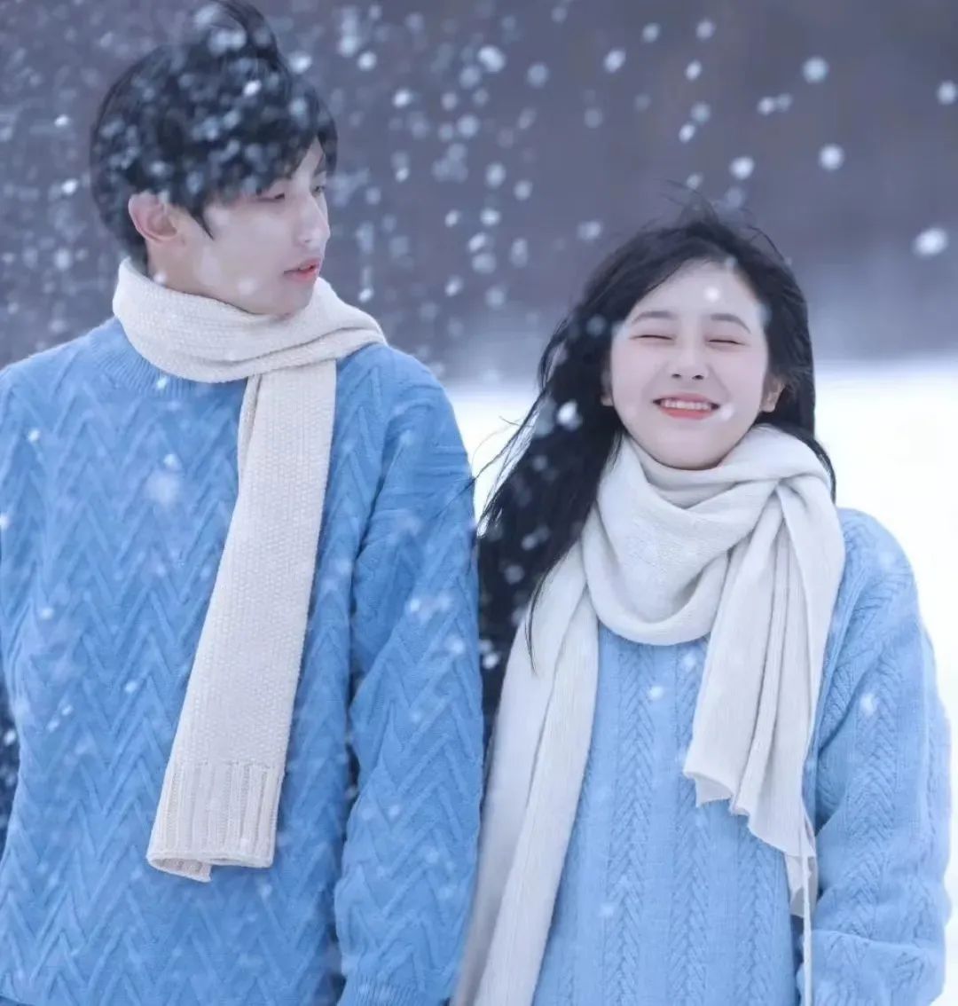 关于情侣日常热门文案短句有哪些,情侣60天文案短句干净