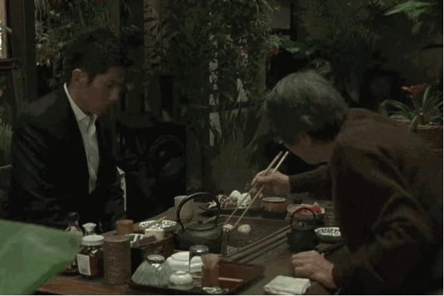 吃烧烤人生百味自己体会,烧烤带来的人间烟火气