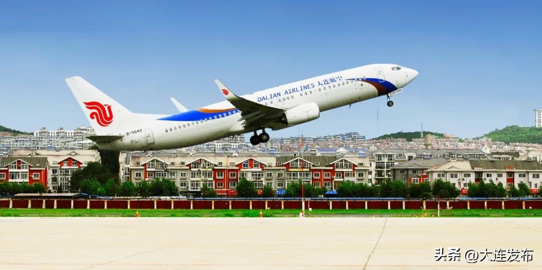 大连航空有什么特色,大连航空客舱服务部