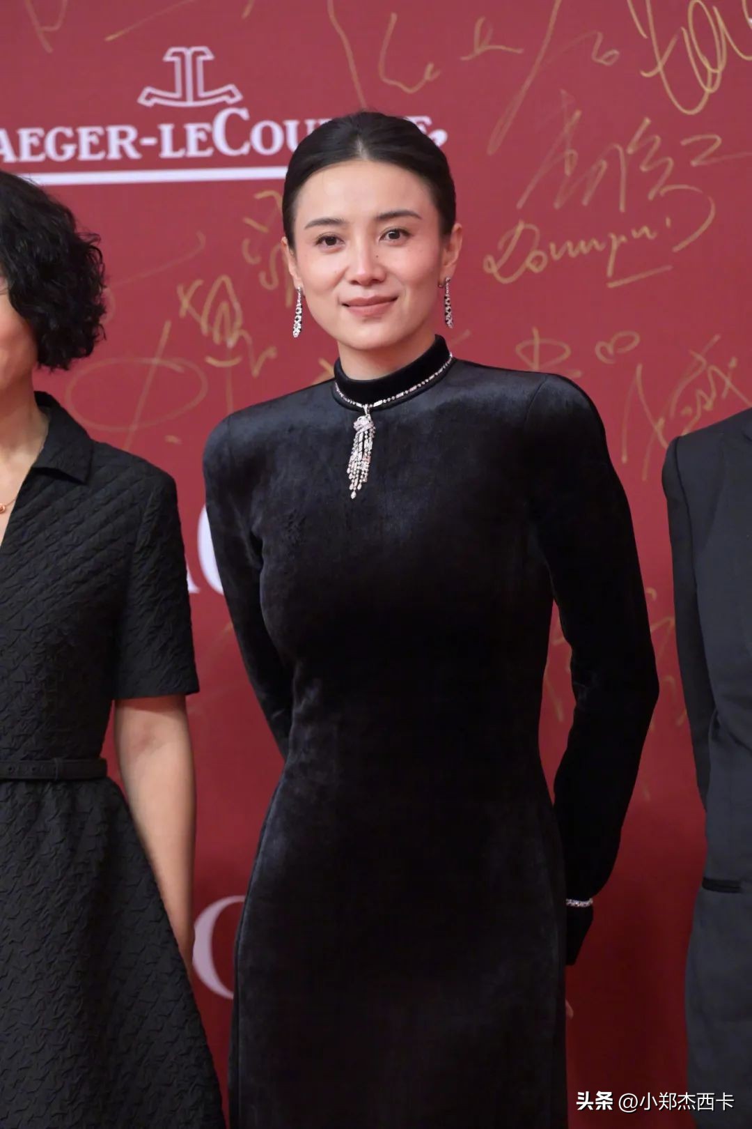 上海国际电影节红毯倪妮,上海国际电影节倪妮拍摄花絮