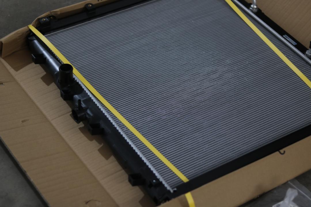 老旧丰田霸道修复,04年丰田霸道翻新改造全过程