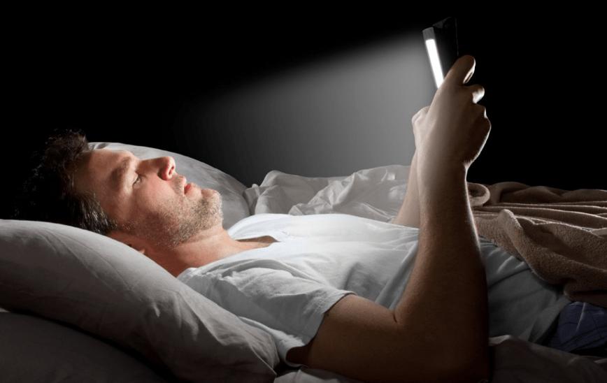 不论男女，晚上做*梦春**，或与这3个原因有关！多了解一点有好处