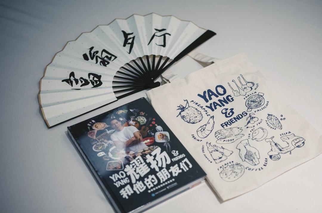 三亚沙滩和碧海蓝天,三亚有清澈的海水和美丽的沙滩